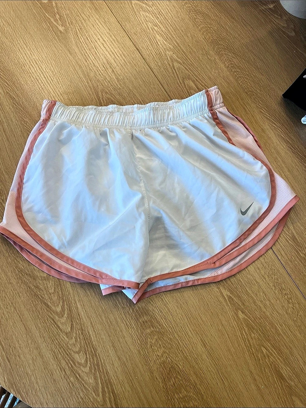 Nike Tempo Running Shorts Athletic Shorts White & Pink Size Medium